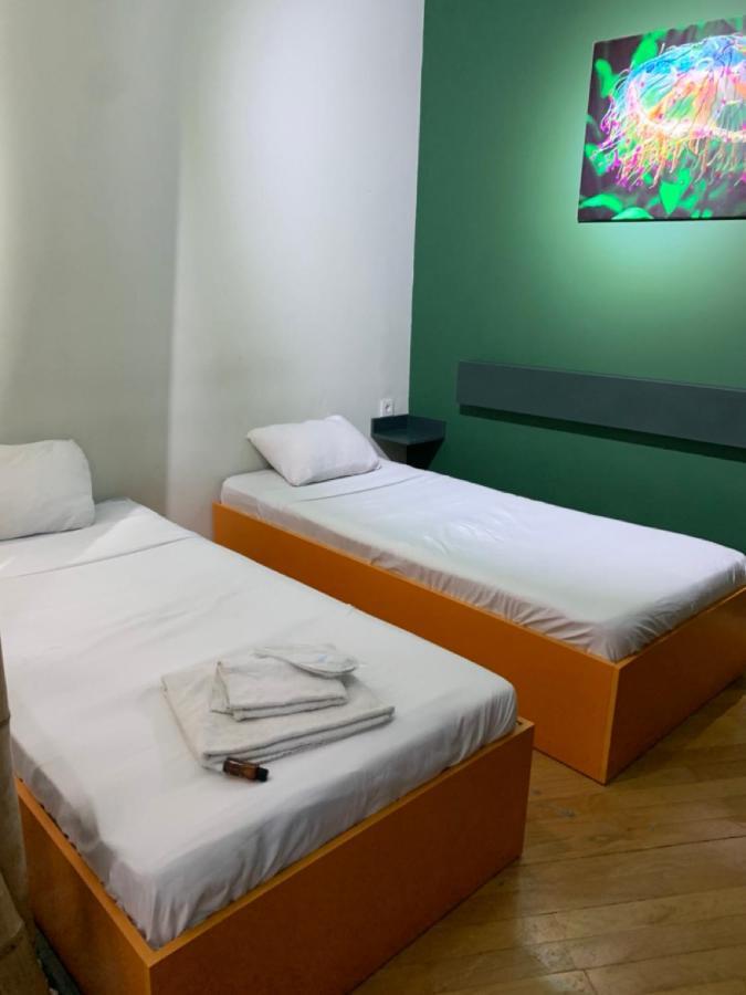 Gorgona Hostel Batoemi Buitenkant foto