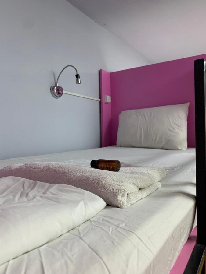 Gorgona Hostel Batoemi Buitenkant foto