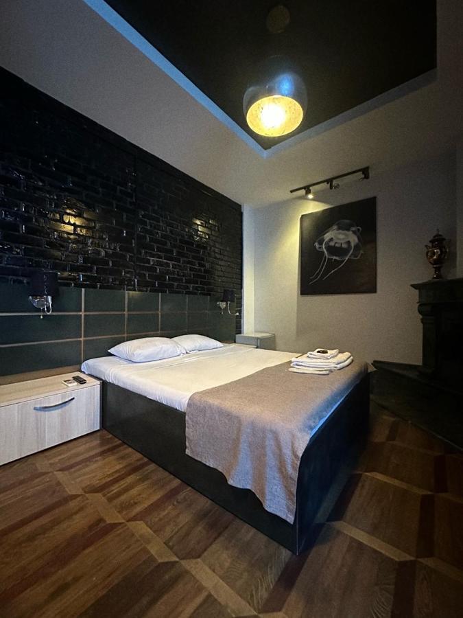 Gorgona Hostel Batoemi Buitenkant foto